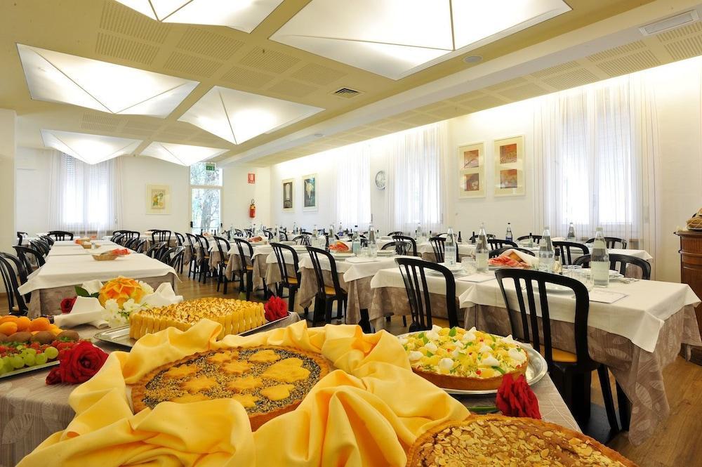 Hotel Terme Monticelli Terme Ngoại thất bức ảnh